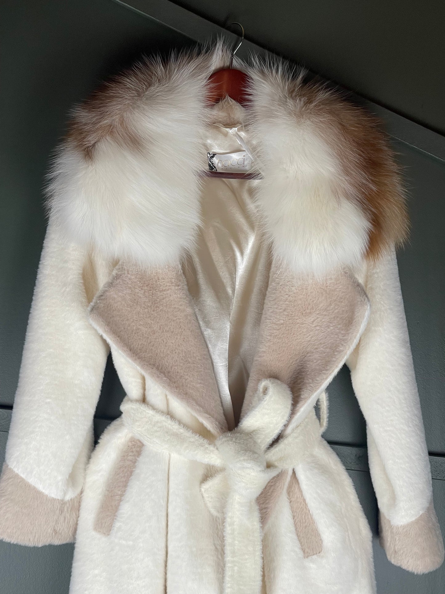 Sheep - Off White Long Llama Fur Coat