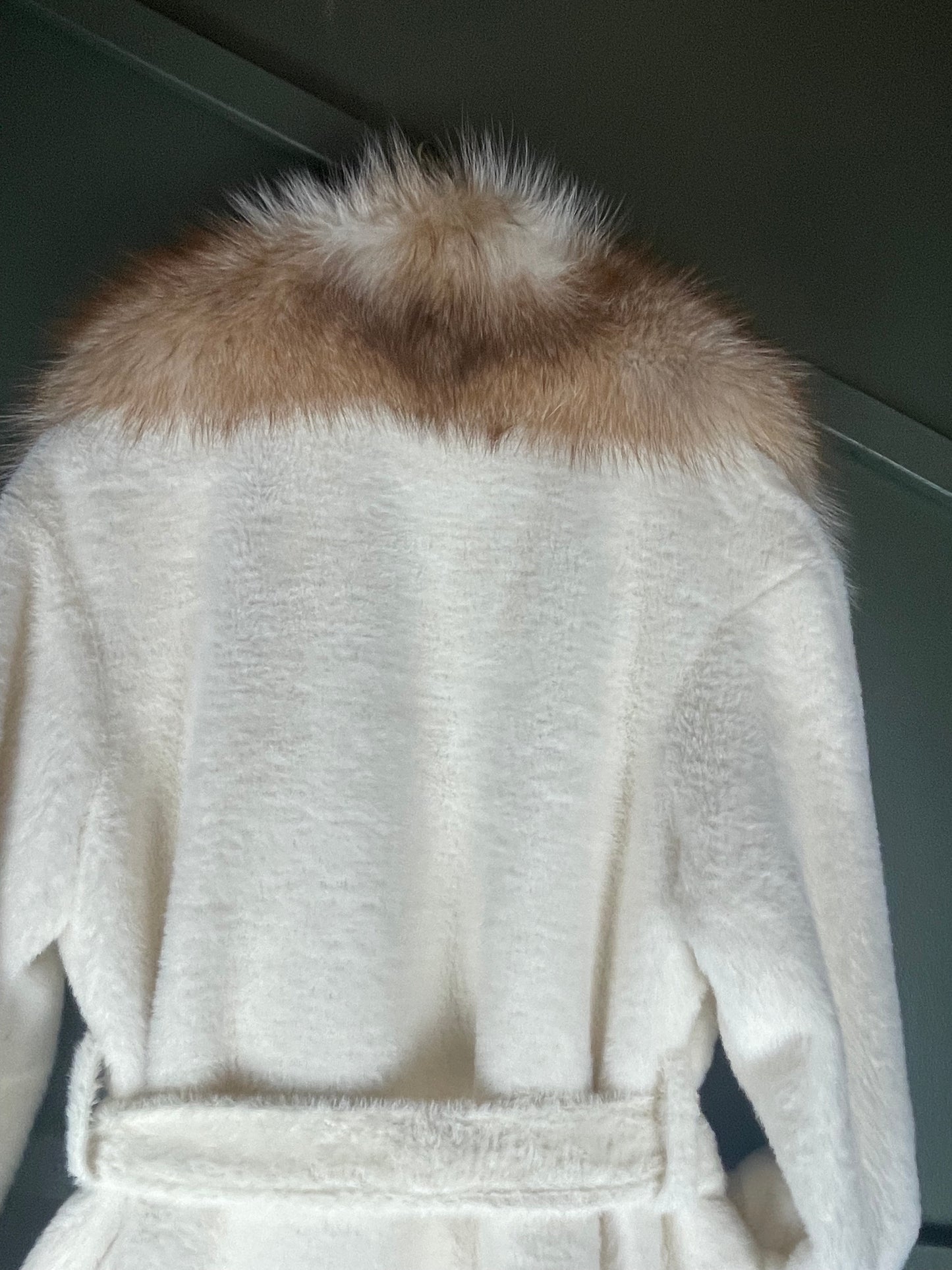 Sheep - Off White Long Llama Fur Coat