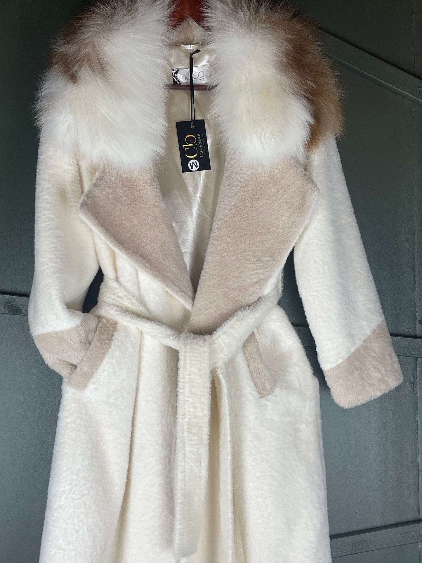 Sheep - Off White Long Llama Fur Coat